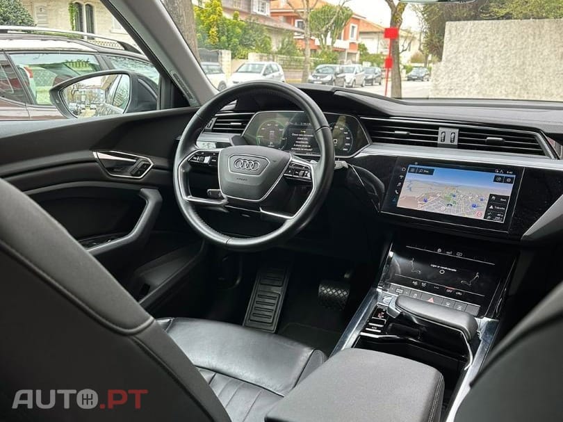 Audi E-Tron 50 quattro
