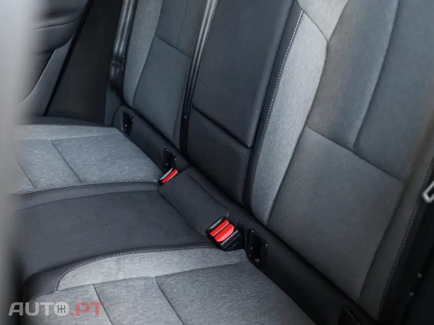 Volvo XC40 1.5 T2 Plus Dark Auto