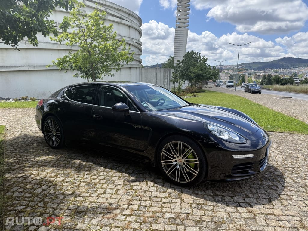 Porsche Panamera S e-Hybrid