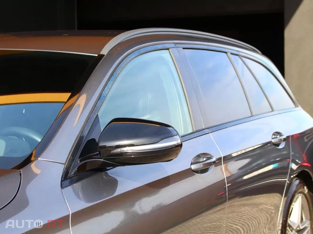 Mercedes-Benz E 300 de AMG Line