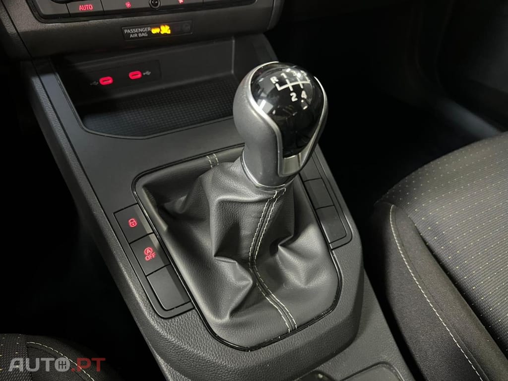 Seat Ibiza 1.0 TSI STYLE 5v