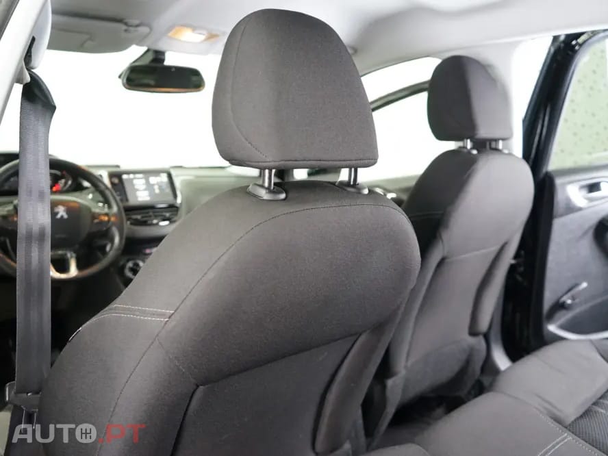 Peugeot 208 1.2 PureTech Style