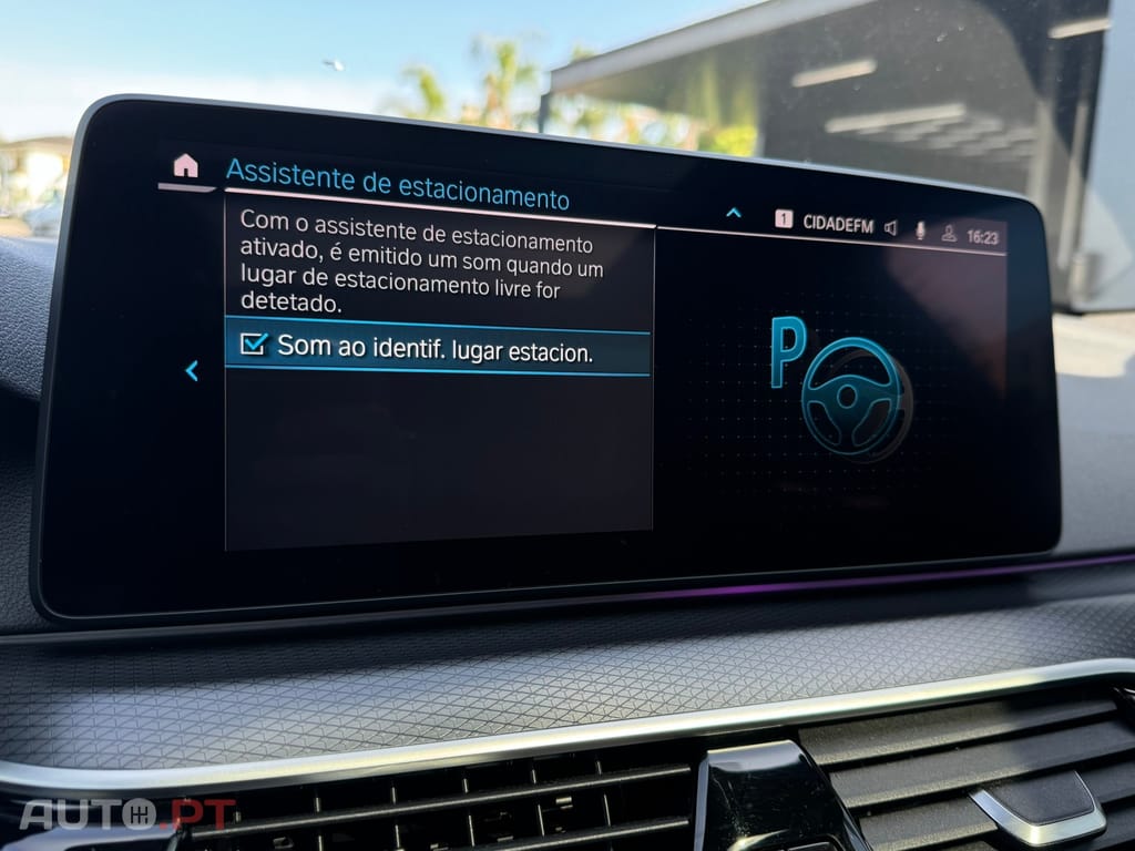 BMW 530 e Pack Desportivo M