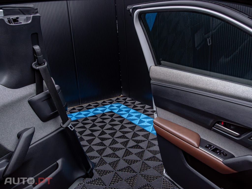 Mazda MX-30 e-SKYACTIV EV