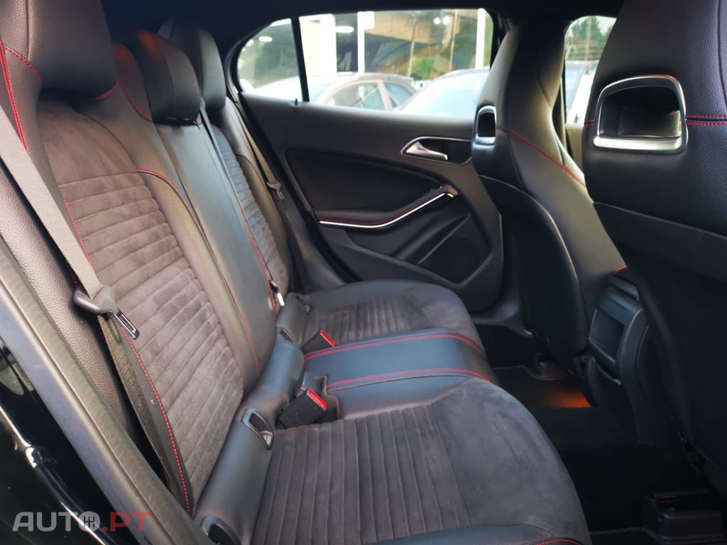 Mercedes-Benz GLA 180 d AMG Line