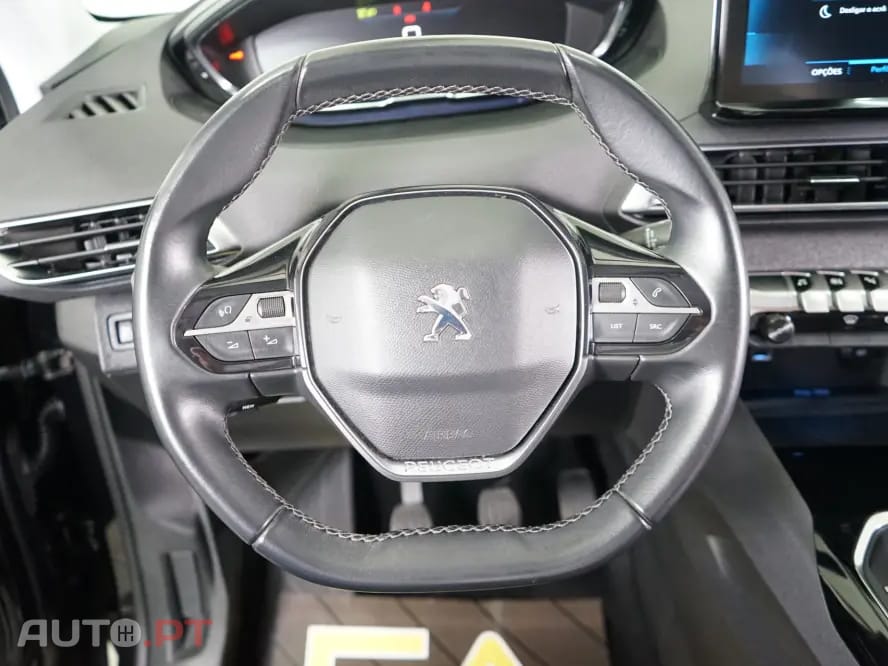 Peugeot 5008 1.2 PureTech Allure Pack