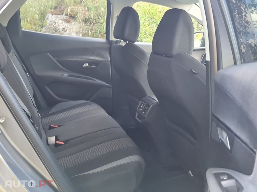 Peugeot 3008 1.6 BlueHDi Active