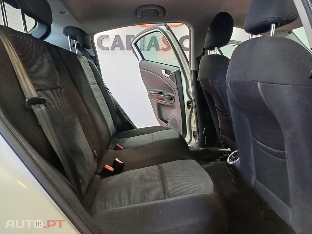 Alfa Romeo Giulietta 1.6 JTDm Distinctive