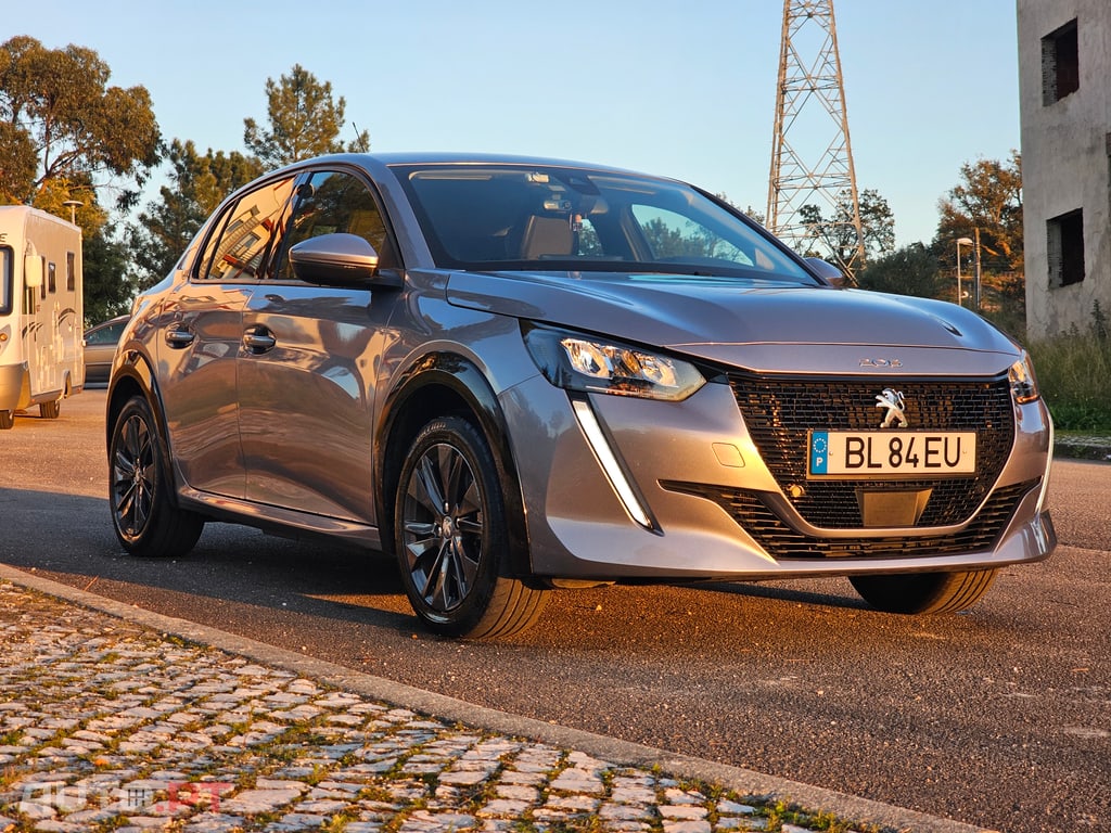 Peugeot E-208 Allure