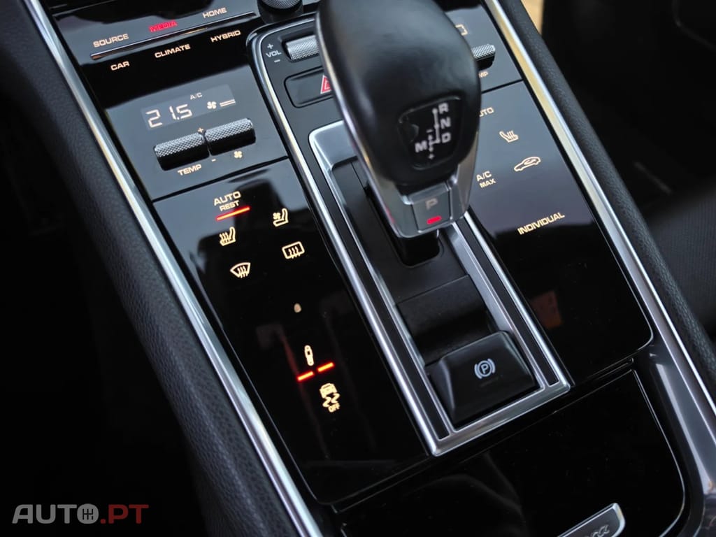Porsche Panamera 4 E-Hybrid