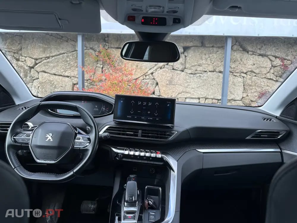 Peugeot 5008 1.5 BlueHDi Allure EAT8