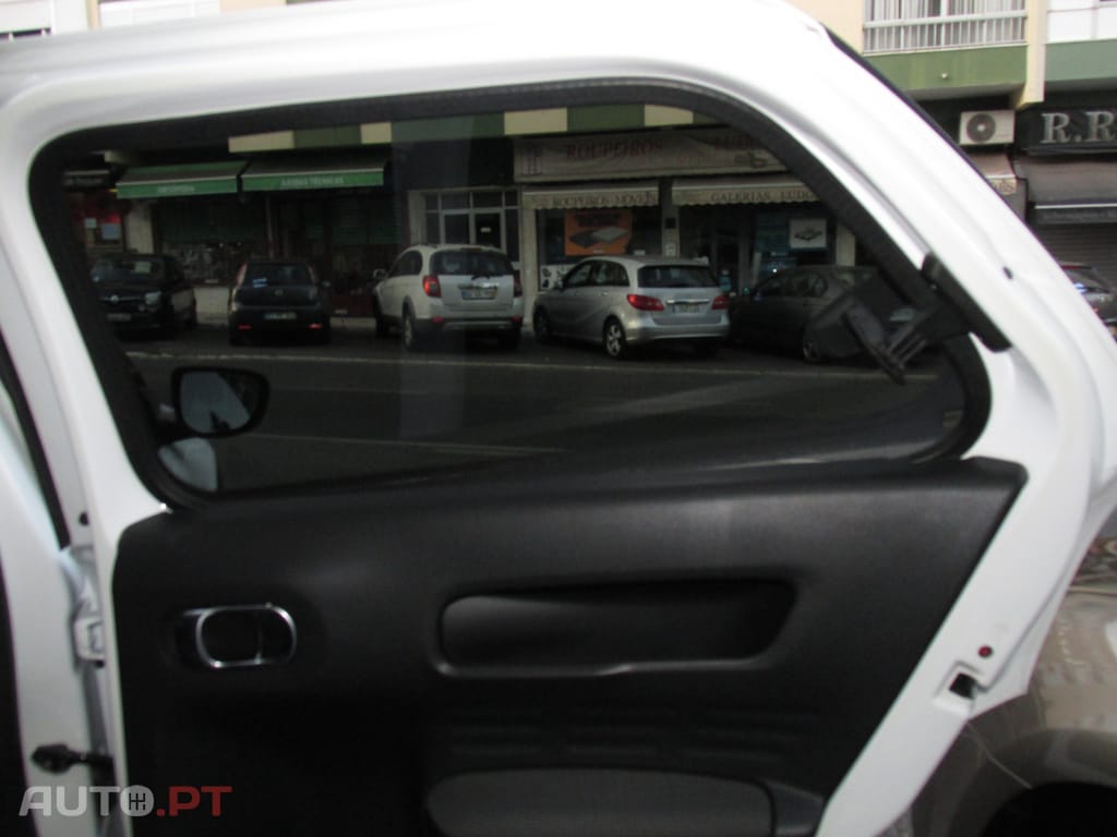 Citroen C4 Cactus 1.2 PureTech Shine