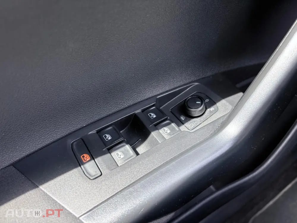 Volkswagen Polo 1.0 Confortline