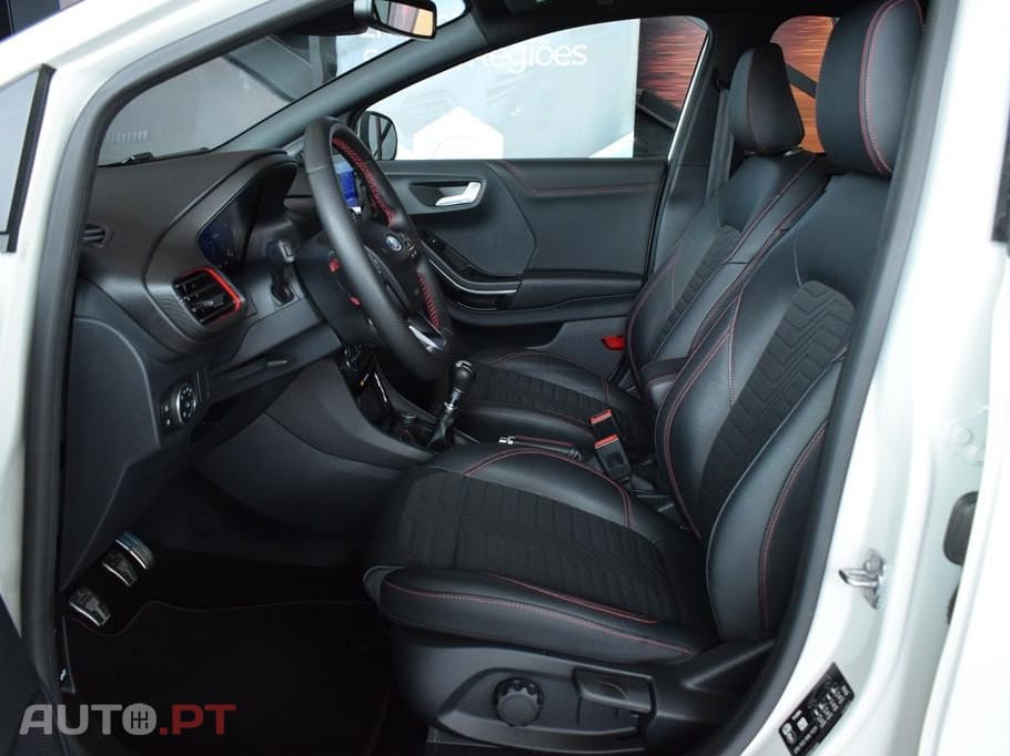 Ford Puma 1.0 EcoBoost MHEV ST-Line X