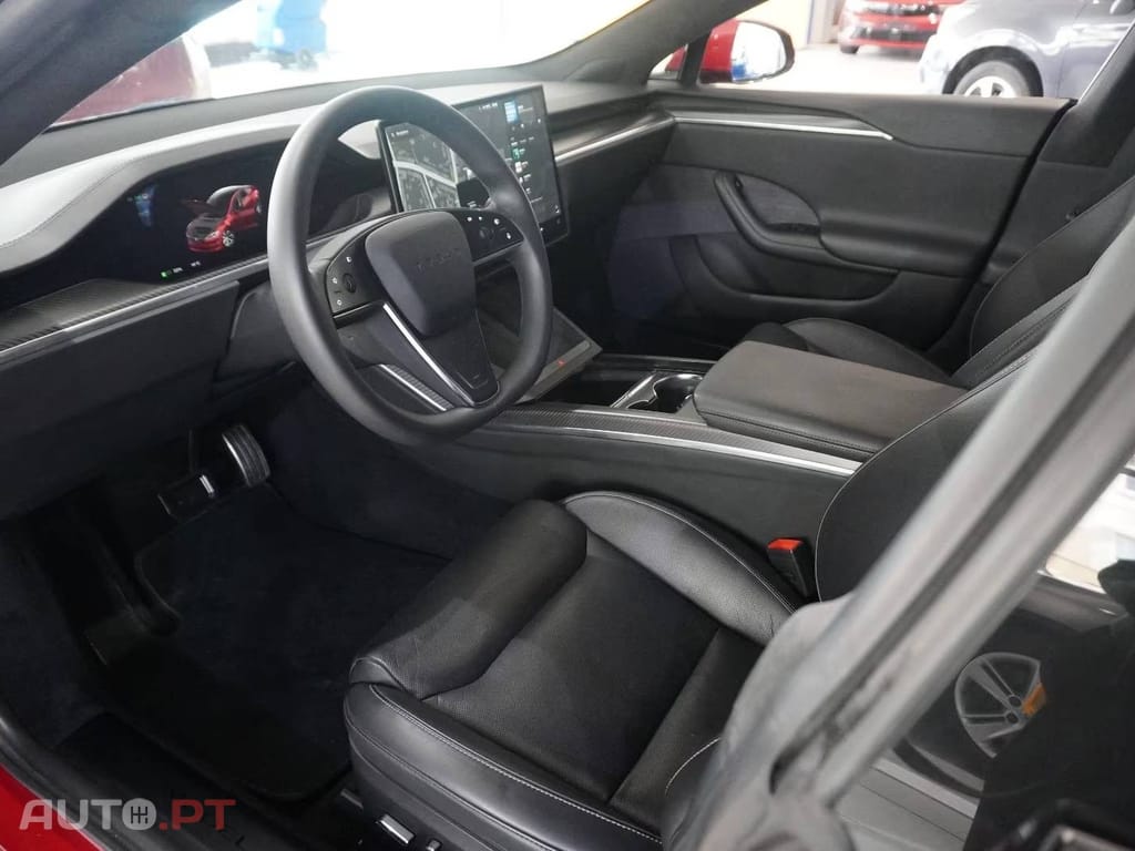 Tesla Model S Plaid AWD — fotografia 10