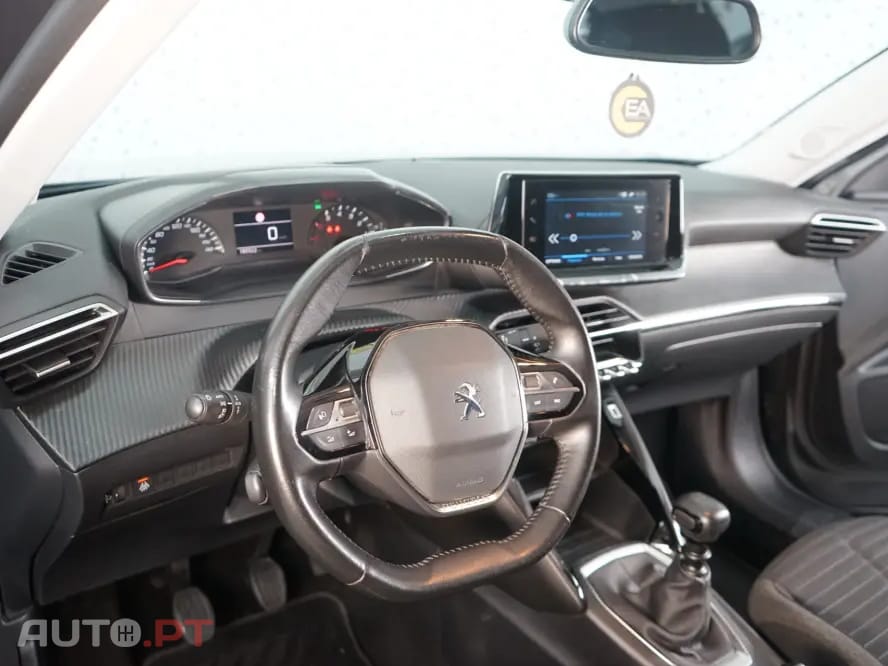 Peugeot 2008 1.2 PureTech Allure