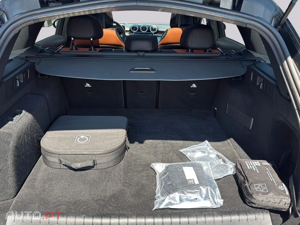Mercedes-Benz C 300 T e AMG I.V.A DEDUTIVEL