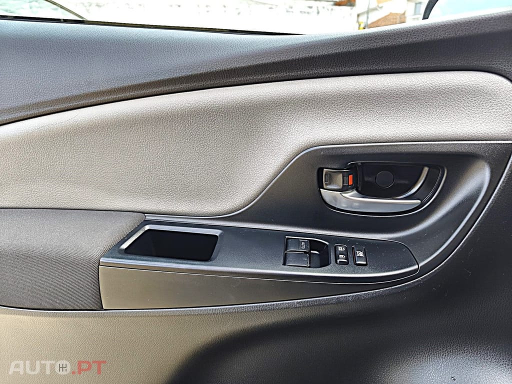 Toyota Yaris 1.0 VVT-i Comfort Plus
