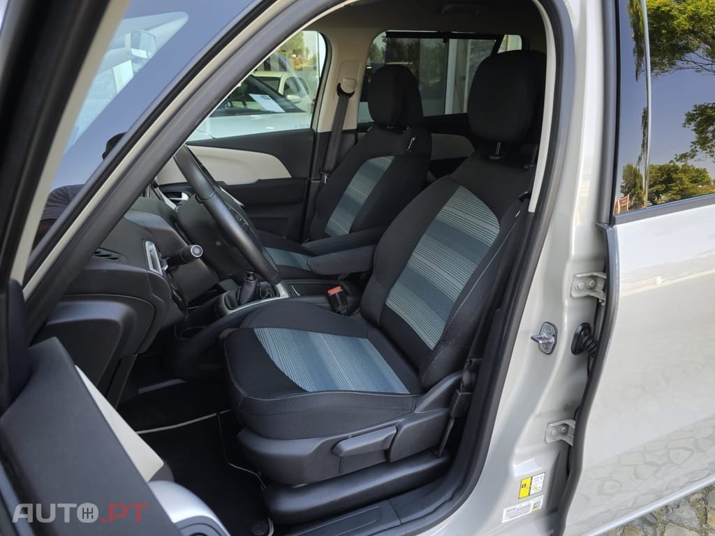 Citroen Grand C4 SpaceTourer 1.6 BlueHDi Ripcurl