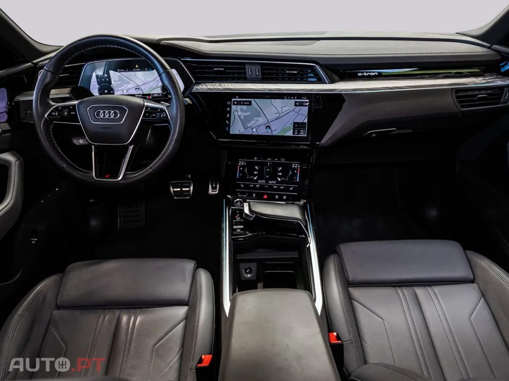 Audi Q8 E-Tron I.V.A DEDUTÍVEL  S LINE