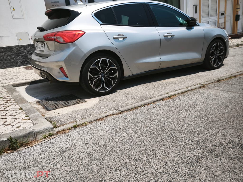 Ford Focus Ecoboost 125cv Titanium