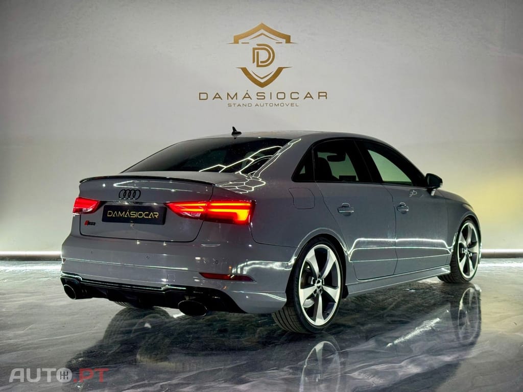 Audi RS3 2.5 TFSI quattro S tronic