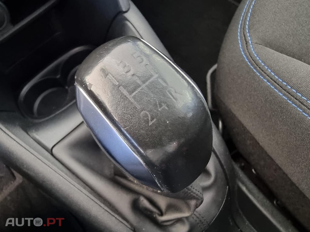 Peugeot 208 1.2 PureTech Signature