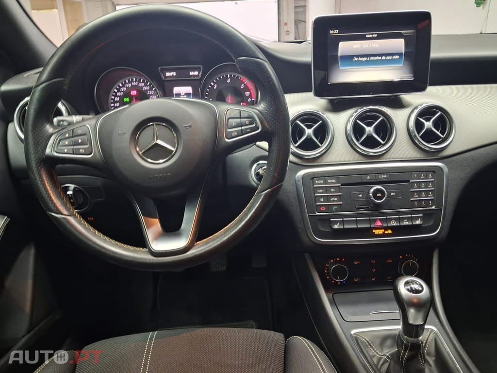 Mercedes-Benz GLA 180 d Urban