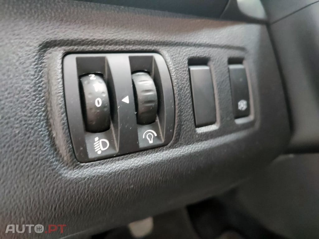 Renault Clio Limited