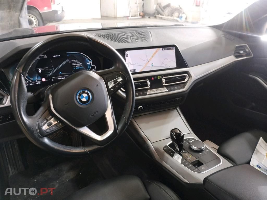 BMW 320 e Auto