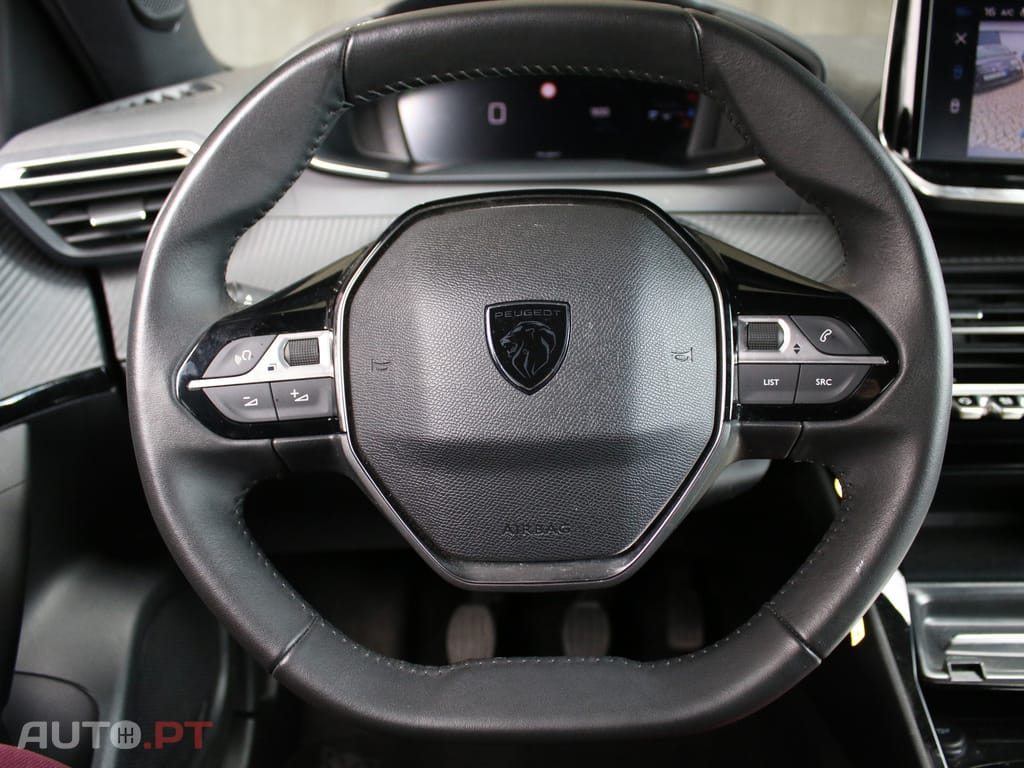 Peugeot 2008 1.2 Allure