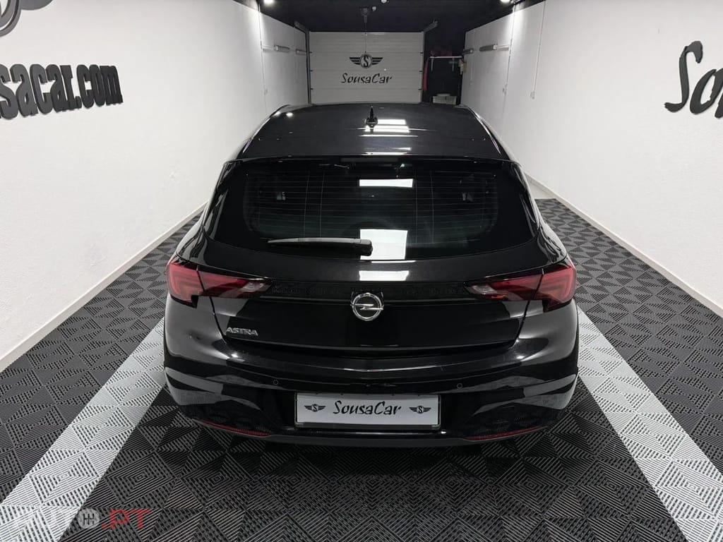 Opel Astra 1.5 D Elegance