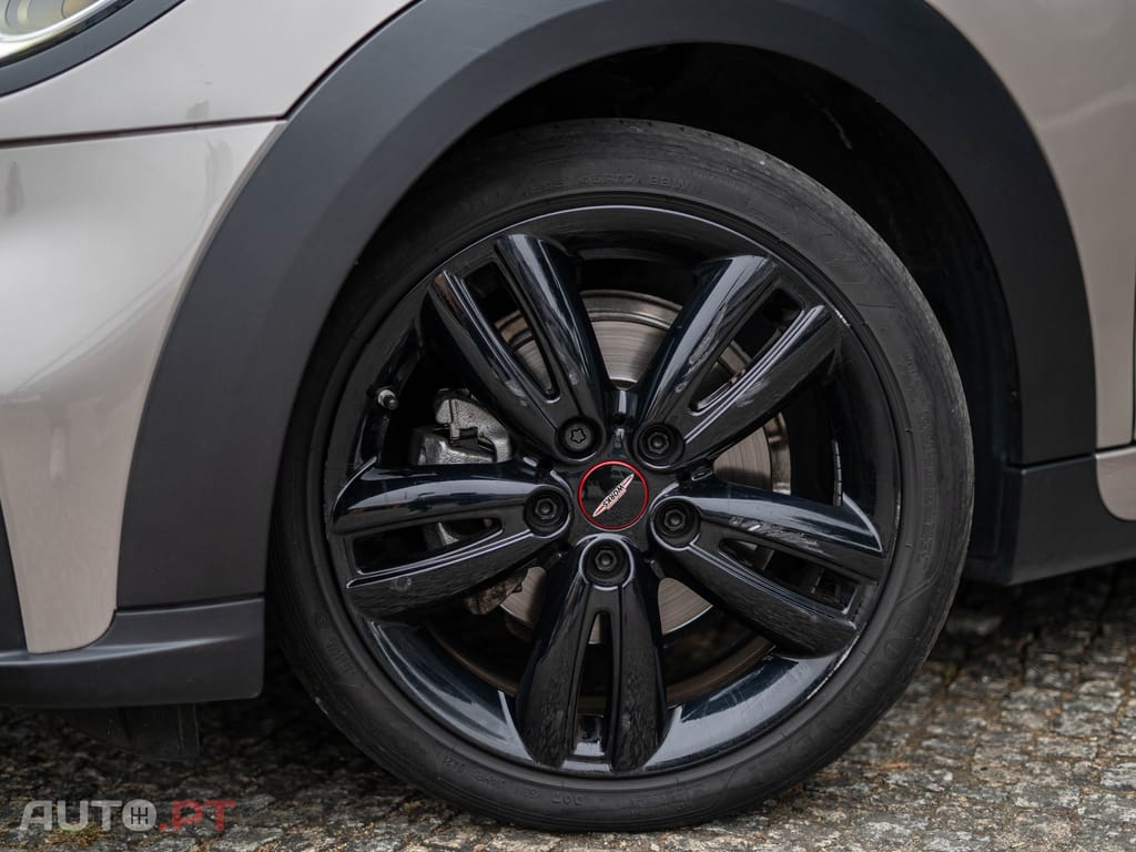 MINI Cabrio Cooper Premium Extra JCW Auto