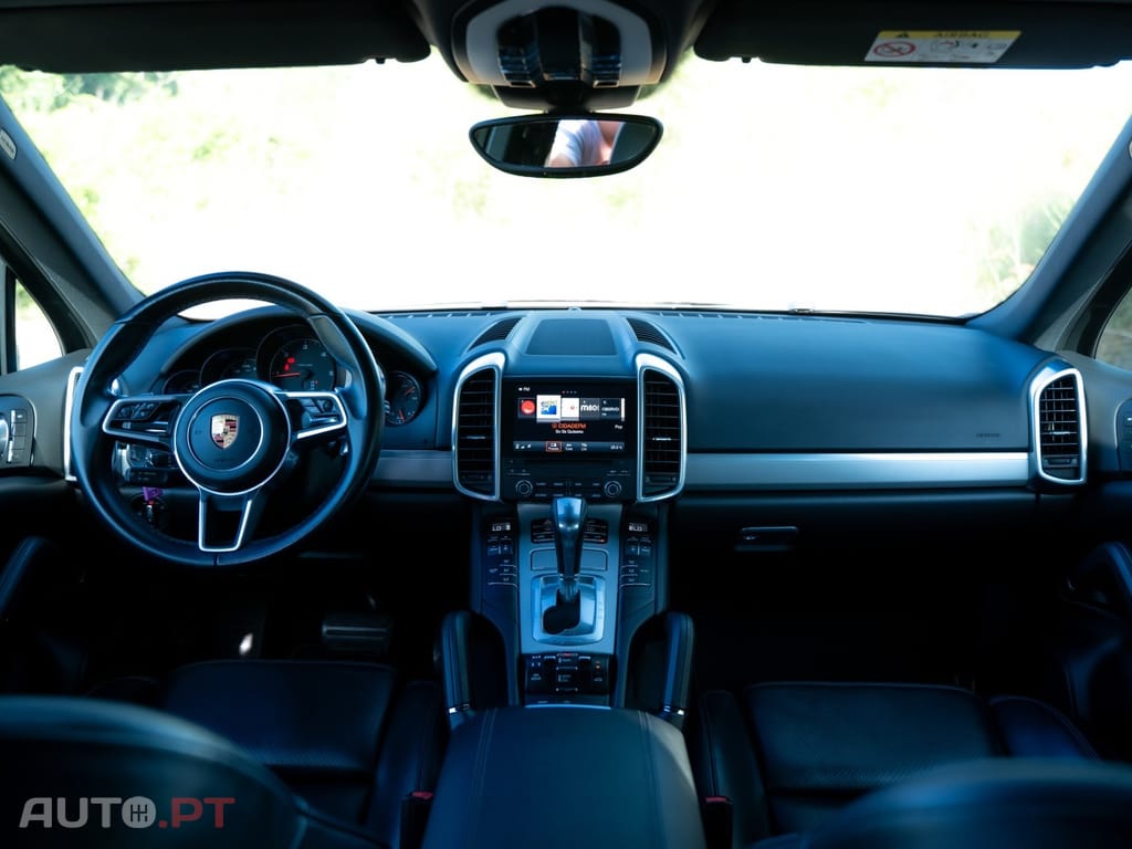 Porsche Cayenne 3.0 V6