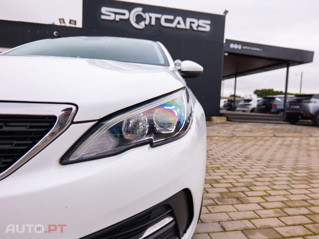 Peugeot 308 1.5 BlueHDi Business Line