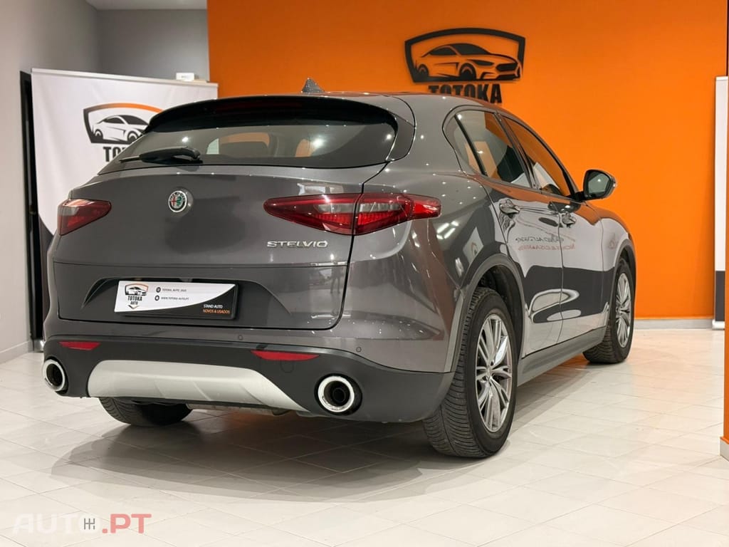Alfa Romeo Stelvio 2.2 16V AT8 Super