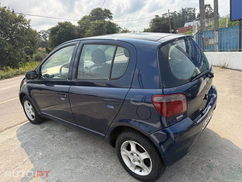 Toyota Yaris 1.0 Luna ABS