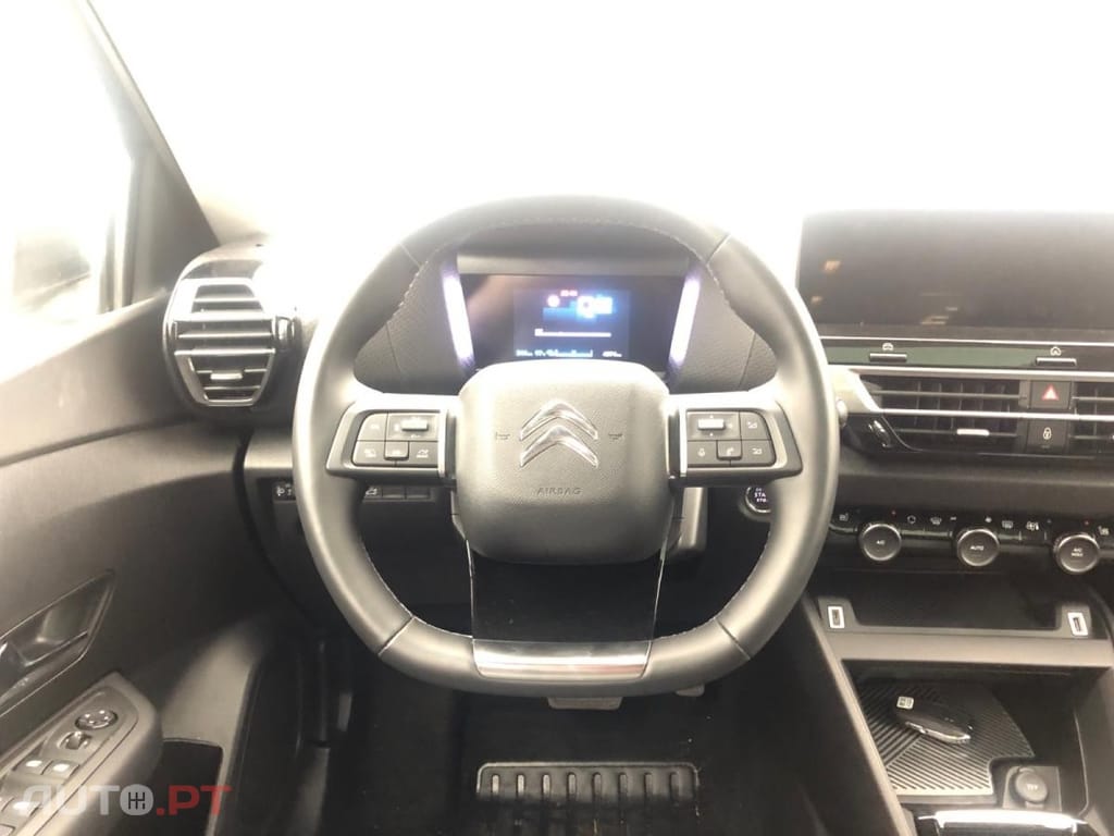 Citroen e-C4 X 50 kWh Shine