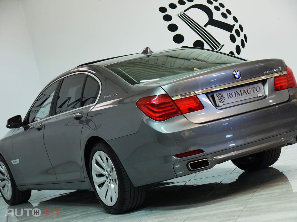 BMW ActiveHybrid 7 V8 HYBRID