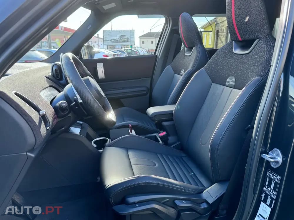 MINI Countryman John Cooper Works Auto