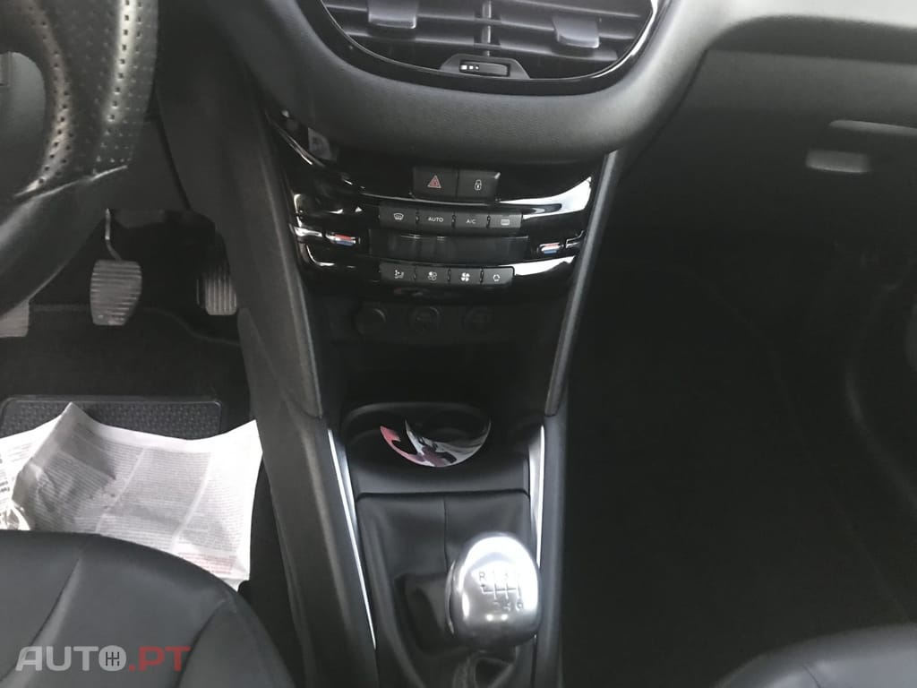 Peugeot 208 1.6 e-HDi Allure