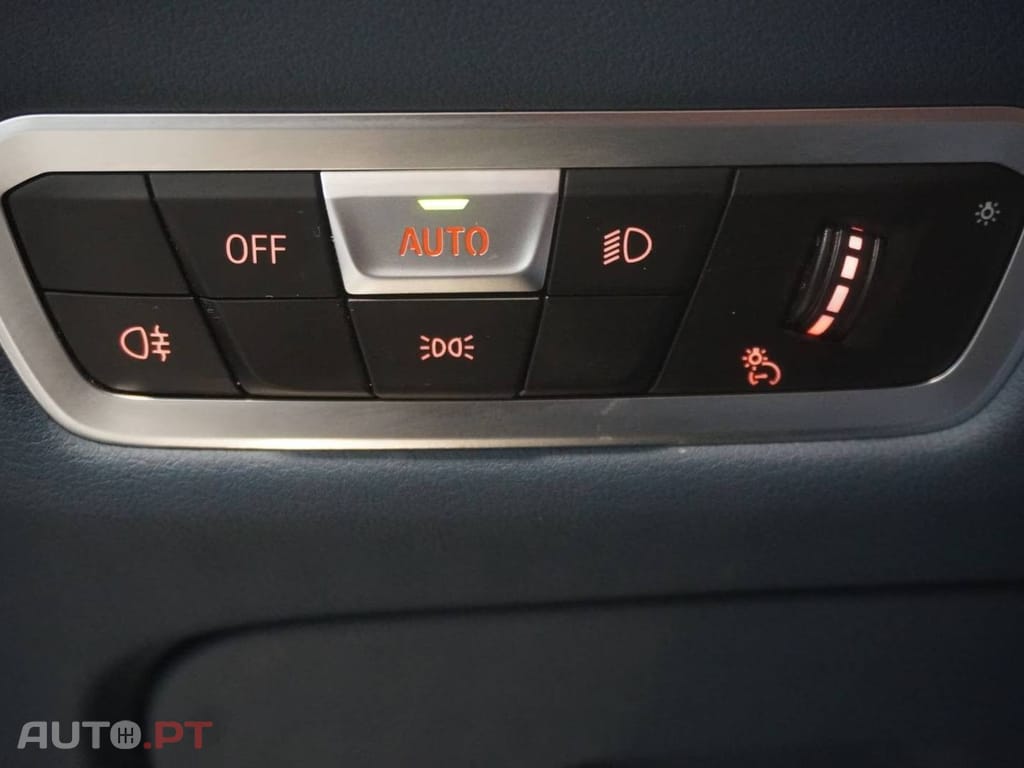 BMW XM Auto