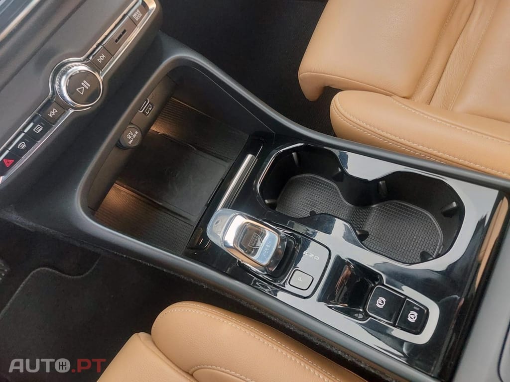Volvo XC40 2.0 T5 Inscription