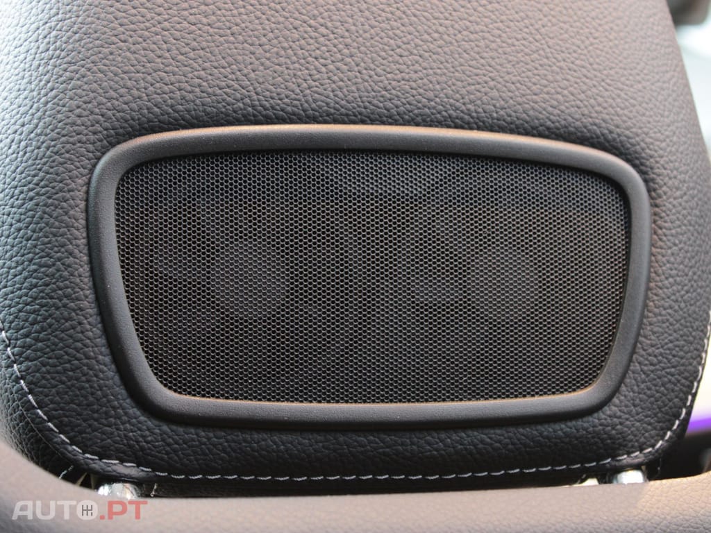 Mercedes-Benz E 220 AMG LINE