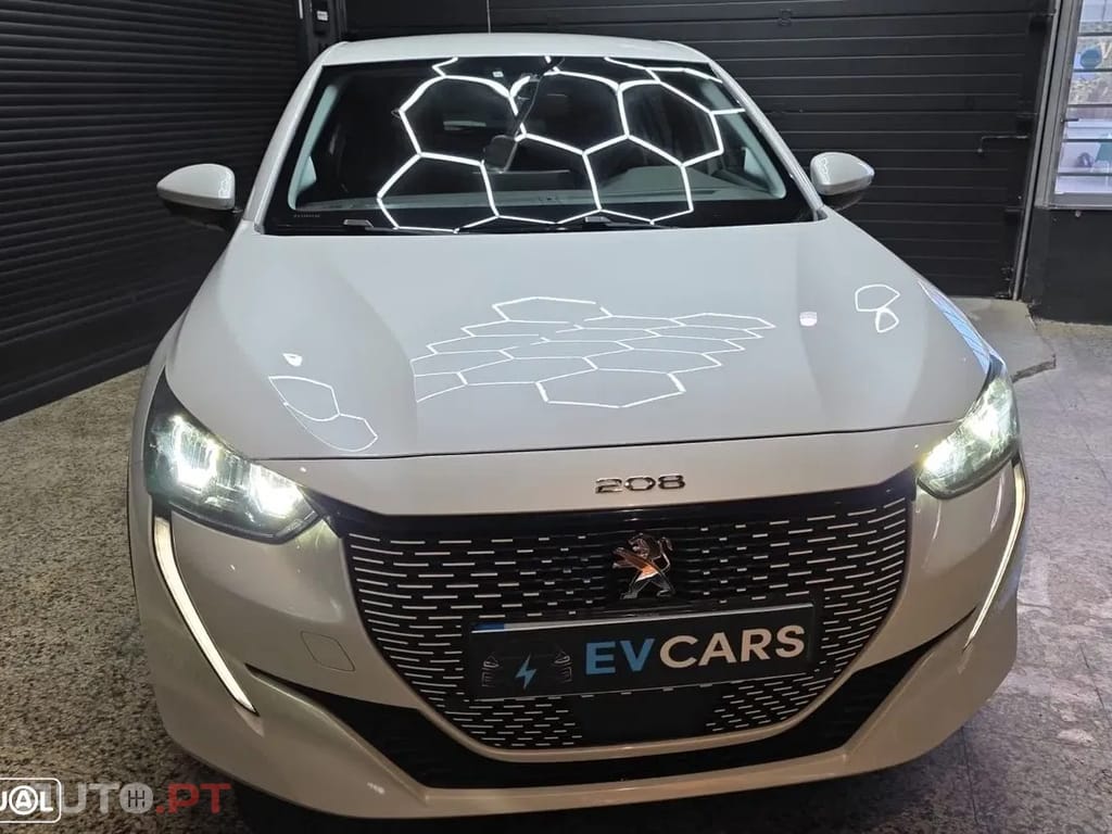 Peugeot E-208 50 kWh Active Pack
