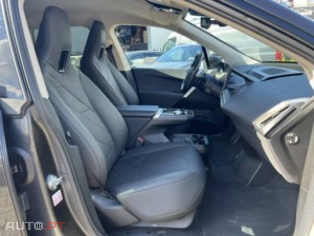 BMW iX xDrive 40
