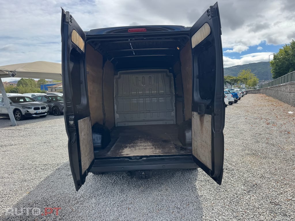Peugeot Boxer 2.2 HDi 333 L2H2 Pack CD Clim