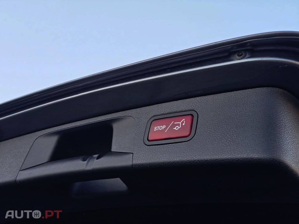 Mercedes-Benz E 220 D AMG