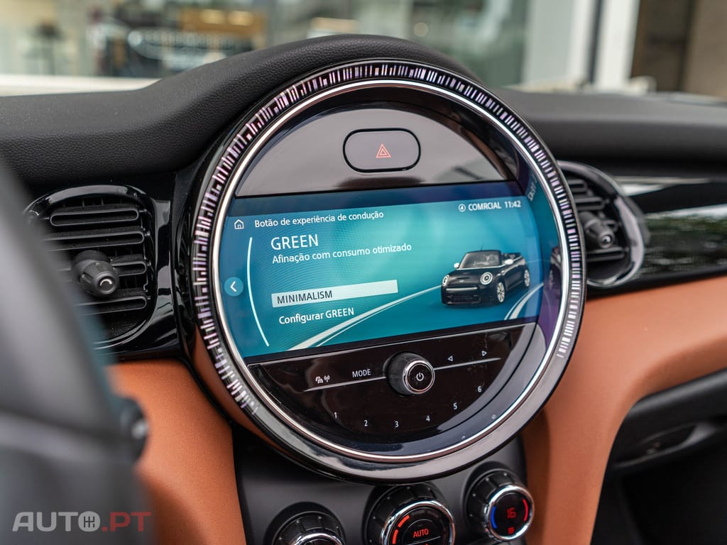 MINI Cabrio Cooper Premium Extra JCW Auto