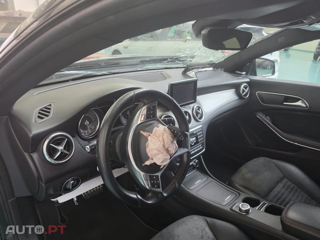Mercedes-Benz CLA 220 CDI AMG Line